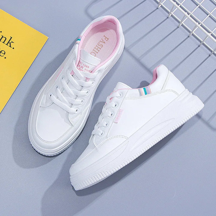Tênis femininos brancos outono com cadarço fundo grosso sapatos casuais antiderrapantes para caminhada ao ar livre sapatos esportivos de prancha sapatos femininos