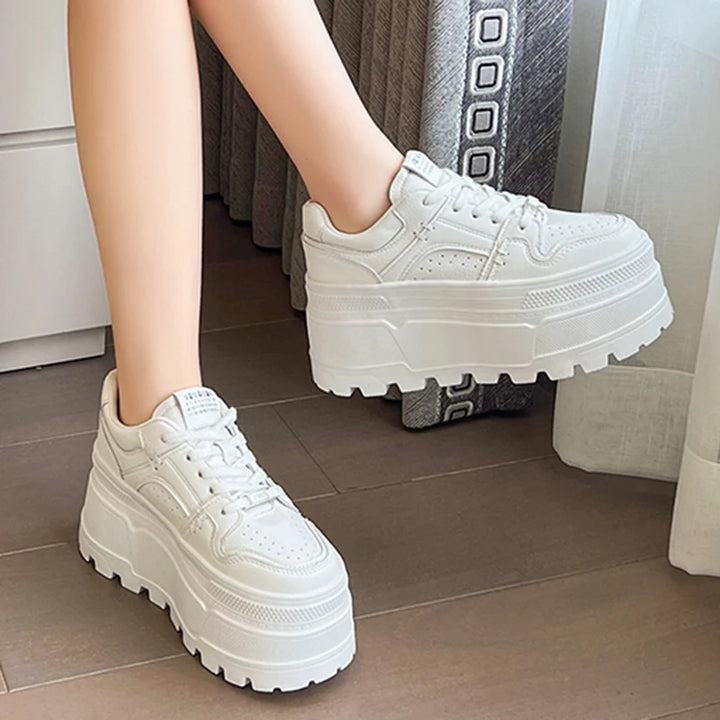 Tênis plataforma feminino 8 cm casual ao ar livre design simples skate confortável tênis com cadarço tênis esportivos para corrida feminino 39