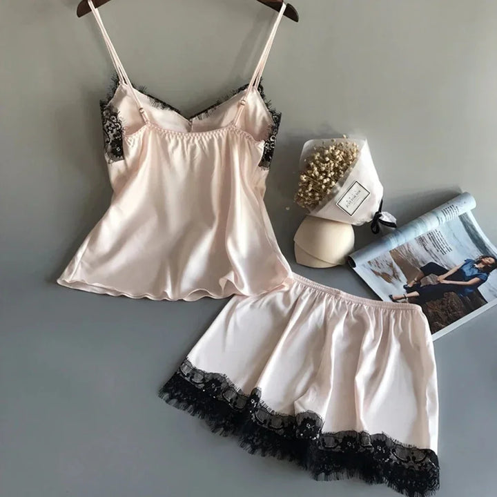 Pijama feminino sexy de seda gelada, conjunto de pijamas com decote em V e renda de cetim elástico, lingerie de seda, conjunto de shorts para dormir sem enchimento