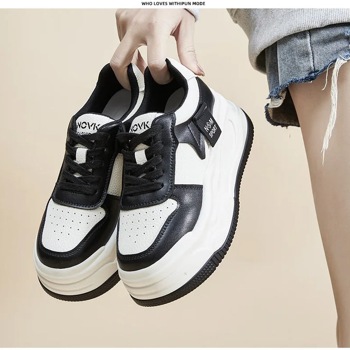 Sapatos femininos, aumento de altura feminino 2025, sola grossa, boca rasa, sapatos brancos, sapatos casuais femininos
