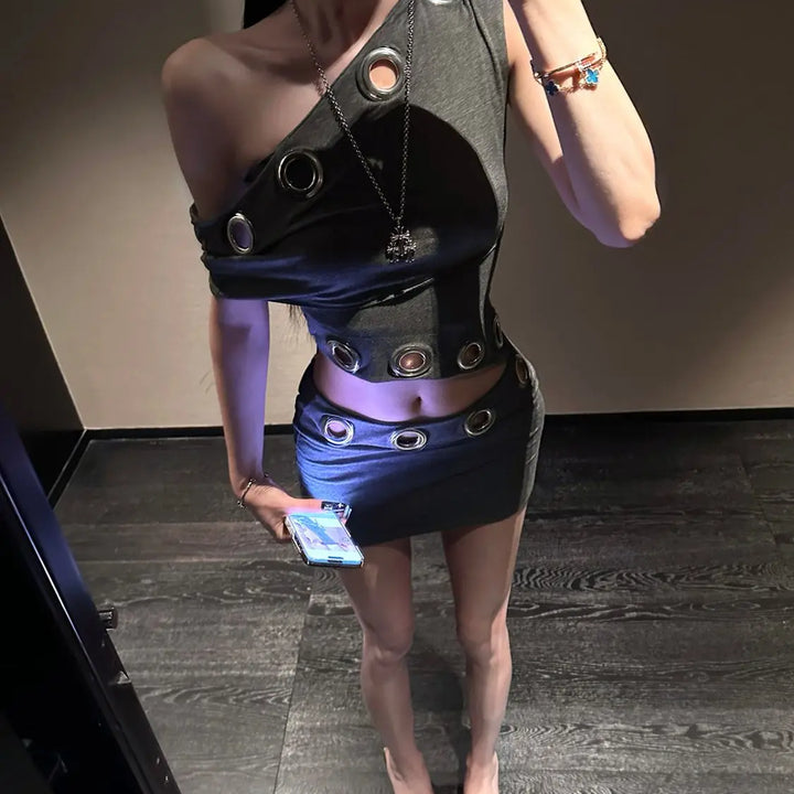 Vestido curto sexy feminino de um ombro só, com ilhós vazados, decoração bodycon, design slim fit, Y2K, festa de clube, roupa de dormir, roupa de verão 2025