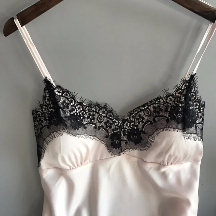 Pijama feminino sexy de seda gelada, conjunto de pijamas com decote em V e renda de cetim elástico, lingerie de seda, conjunto de shorts para dormir sem enchimento